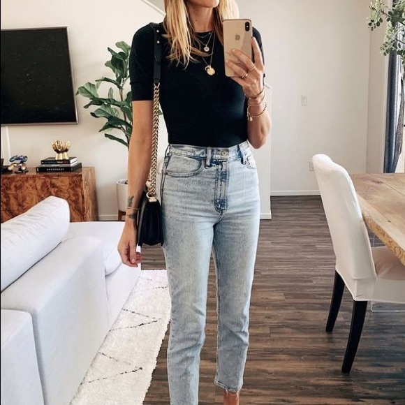 Tops - Black basic stretchy comfy tee